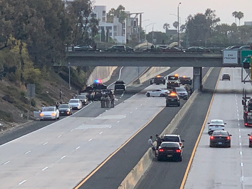 Fatality Traffic Collision of Nine Vehicles, Closes Santa Monica